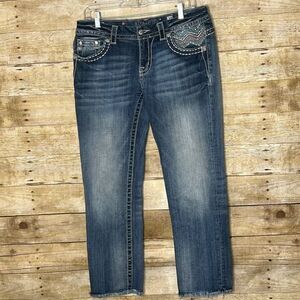 MISS ME EASY CROP MID-RISE RAW HEM CASUAL CLASSIC EMBELLISHED EVERYDAY JEANS 29